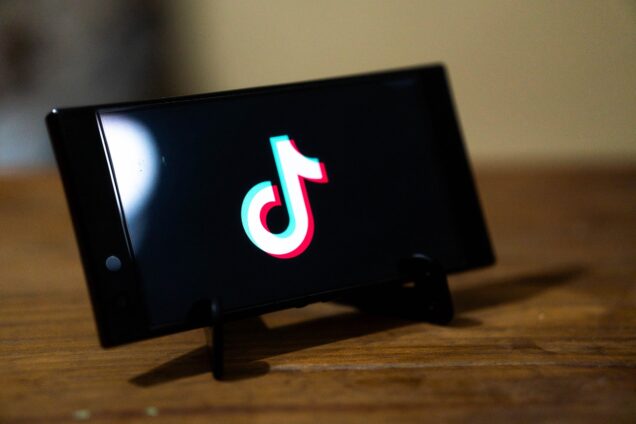 TikTok vs Instagram
